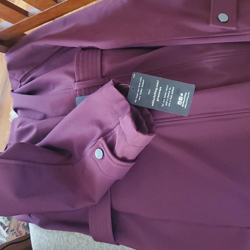 Women's Hooded Belted Trench Coat - Burgundy - Picture 7 of 8